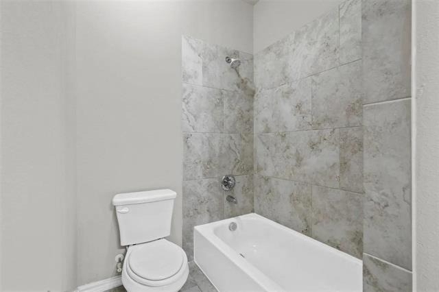 512 Hazelwood Drive - Photo 4