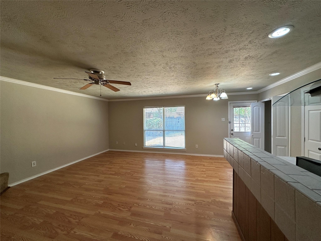 563 Oldbridge Drive - Photo 6