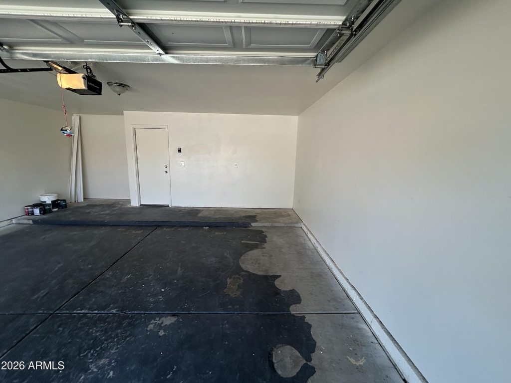 11322 W Alice Avenue - Photo 35