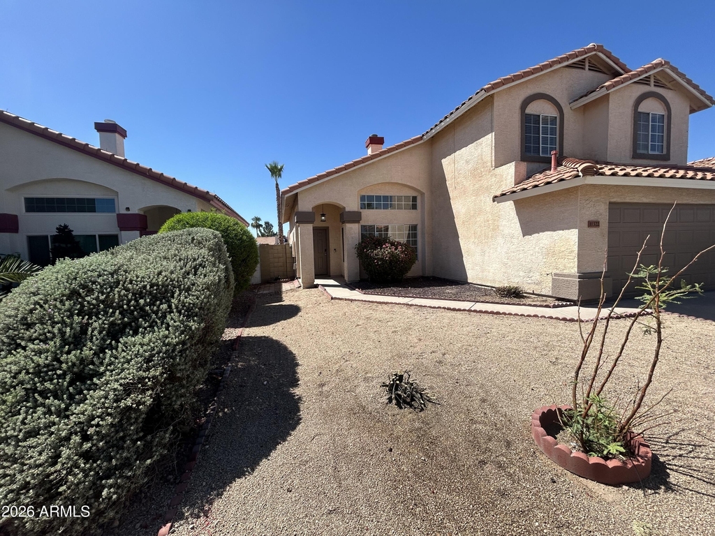 11322 W Alice Avenue - Photo 2