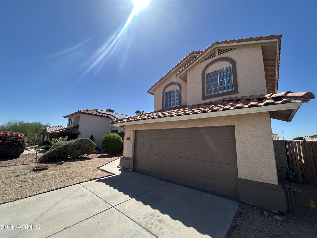 11322 W Alice Avenue - Photo 1