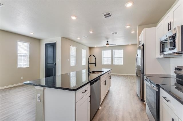 1933 Woodlawn Way - Photo 4