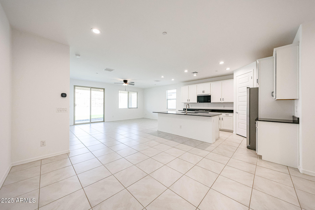 28500 N 134th Avenue - Photo 5