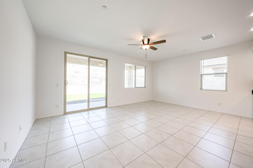 28500 N 134th Avenue - Photo 8