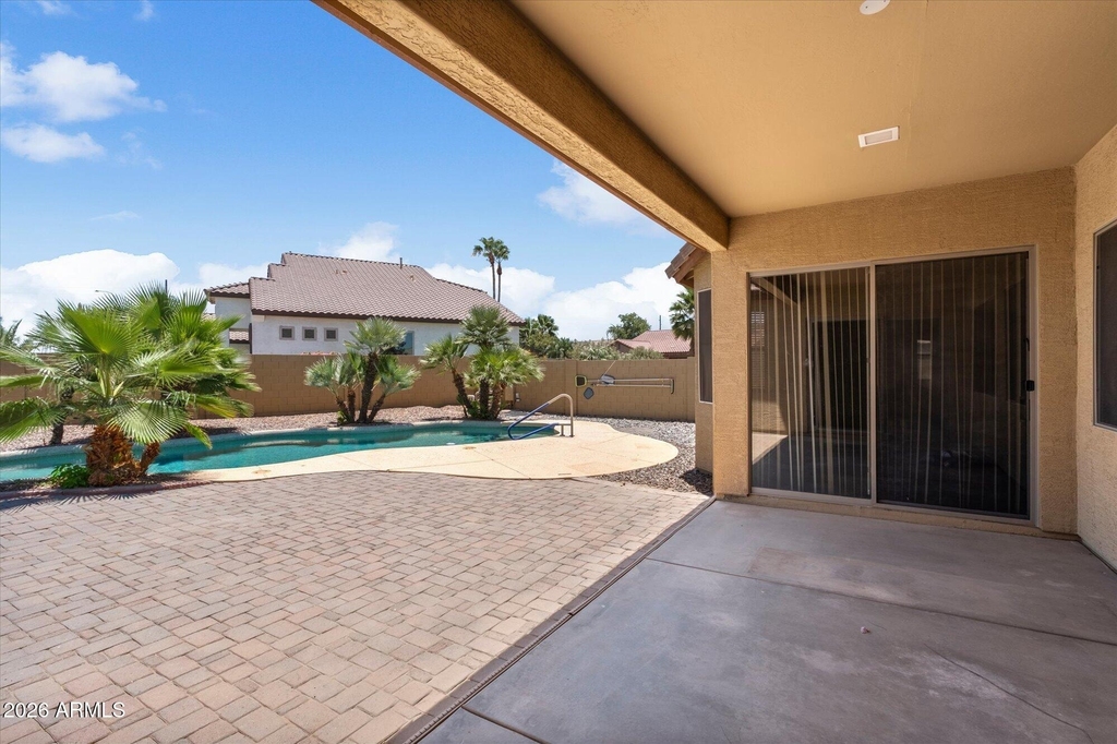 2619 E Hazeltine Way - Photo 23