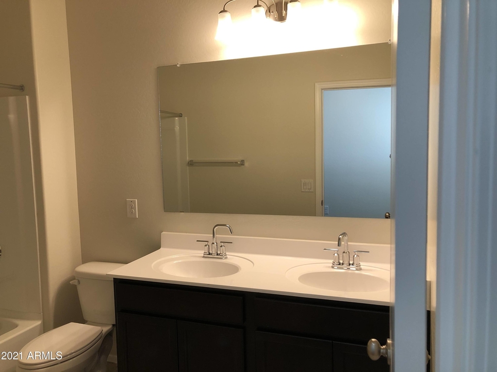 3702 N 307th Drive - Photo 32