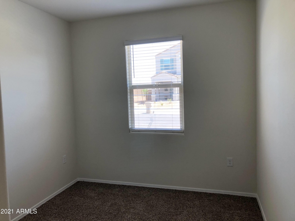 3702 N 307th Drive - Photo 18