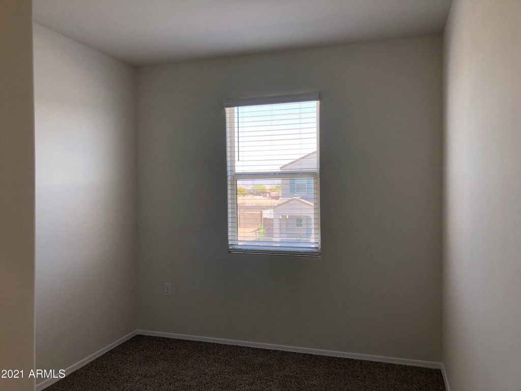 3702 N 307th Drive - Photo 29