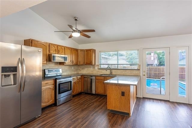 2804 Oxford Lane - Photo 6