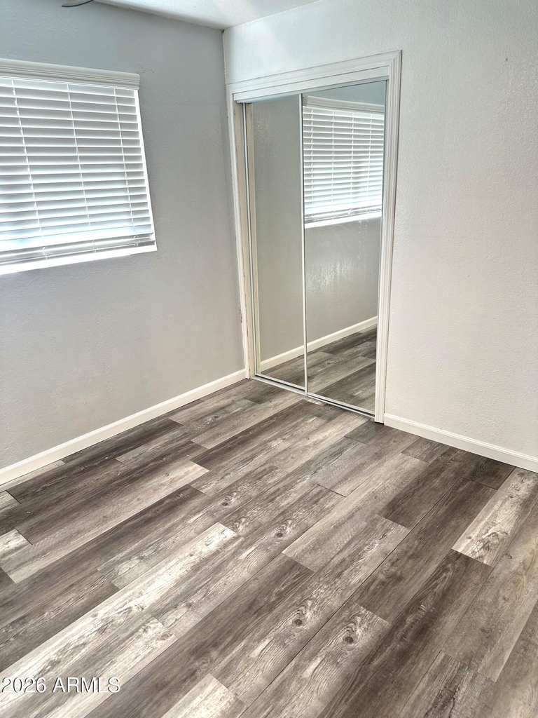 216 E Carol Avenue - Photo 15
