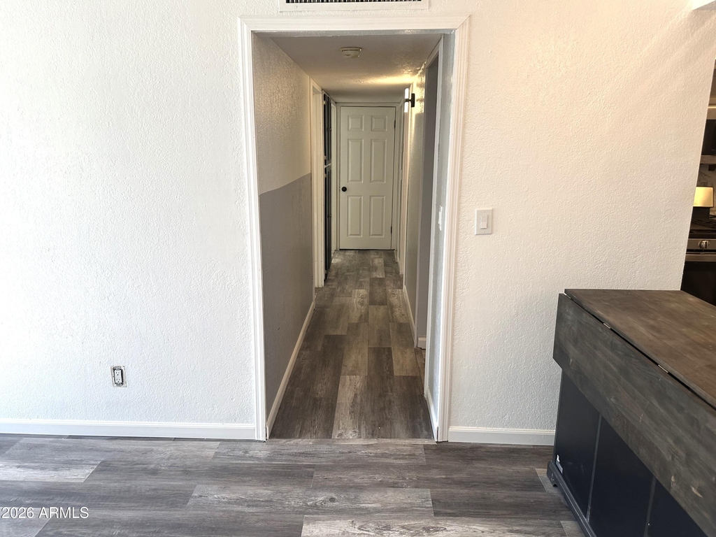 216 E Carol Avenue - Photo 6