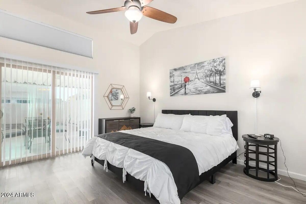 8759 W Grovers Avenue - Photo 20