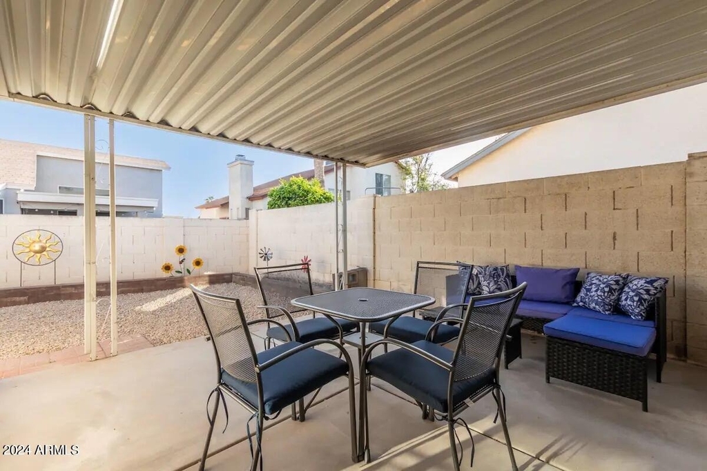 8759 W Grovers Avenue - Photo 22