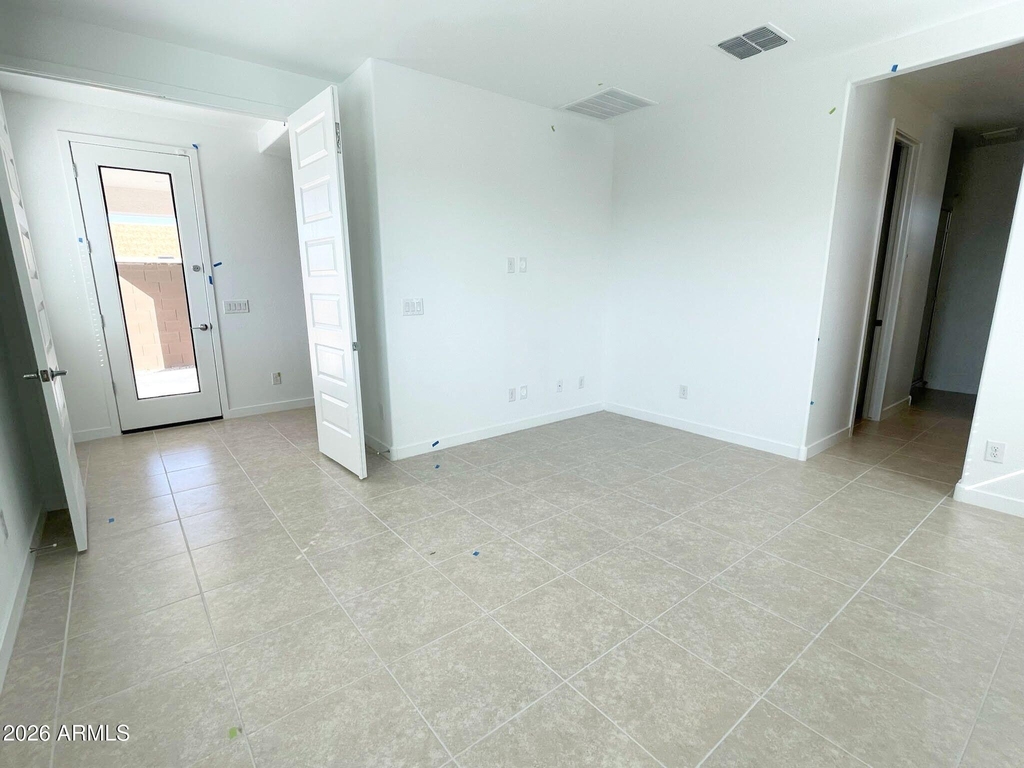 11682 N 188th Drive - Photo 6