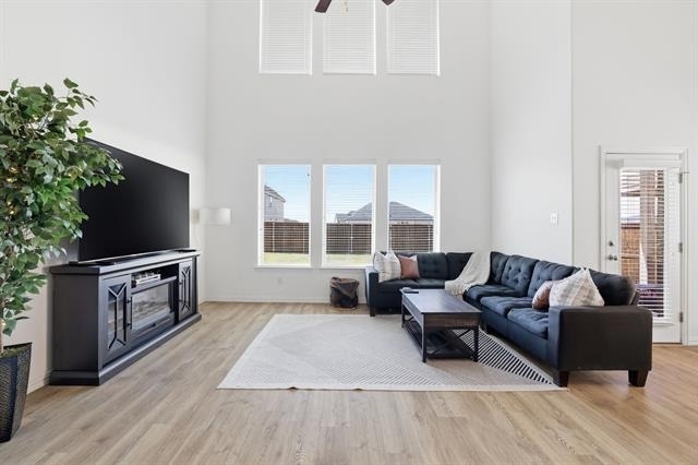 5613 Breezy Drive - Photo 5