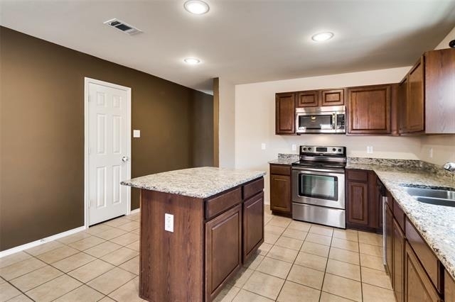 7000 Derbyshire Drive - Photo 8