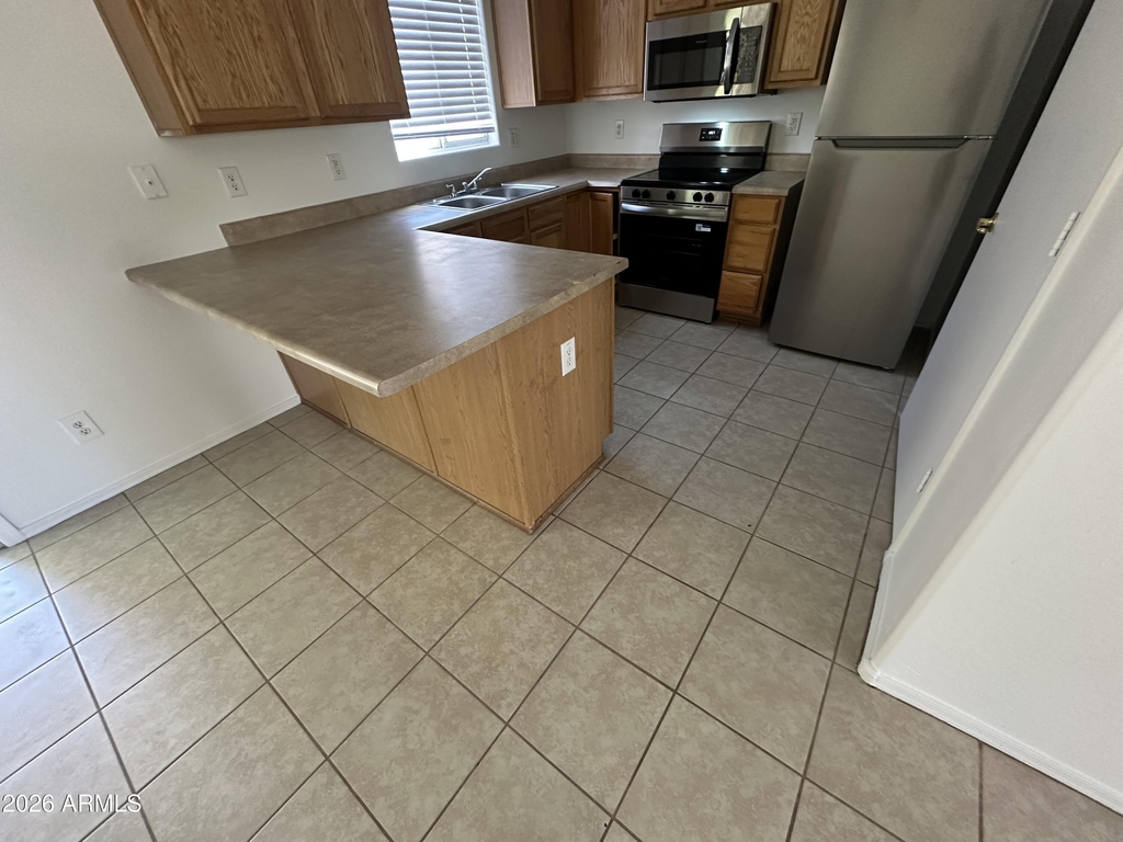 2300 E Magma Road - Photo 4