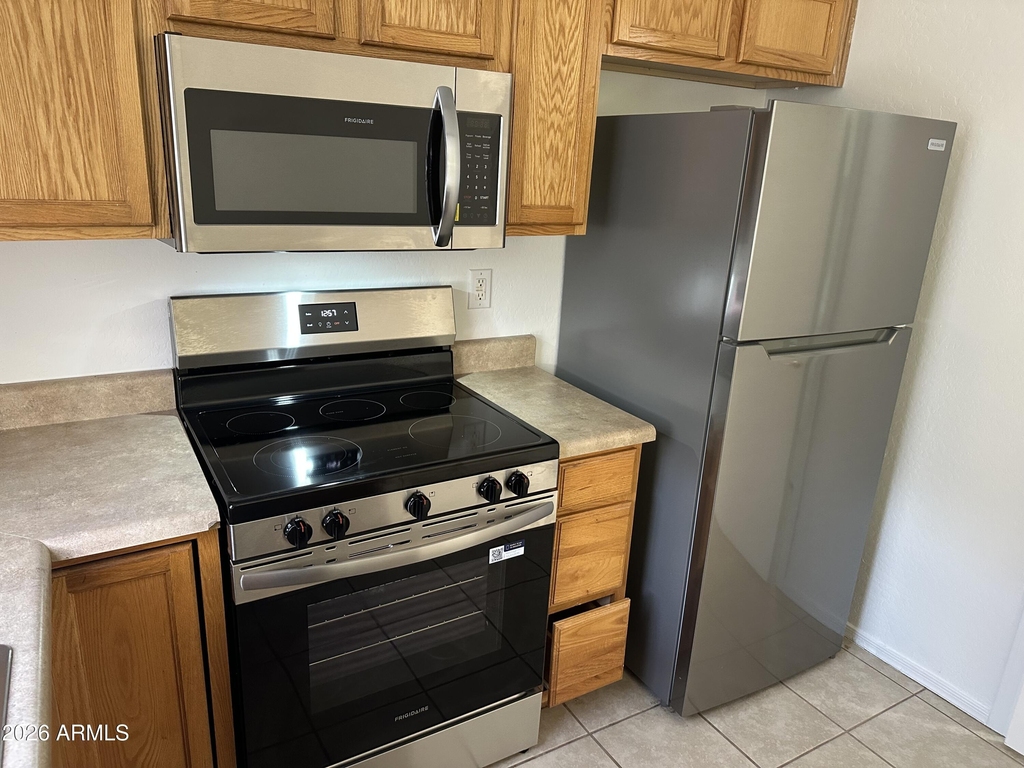 2300 E Magma Road - Photo 8