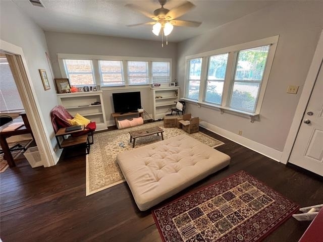 219 Bryan Street - Photo 2