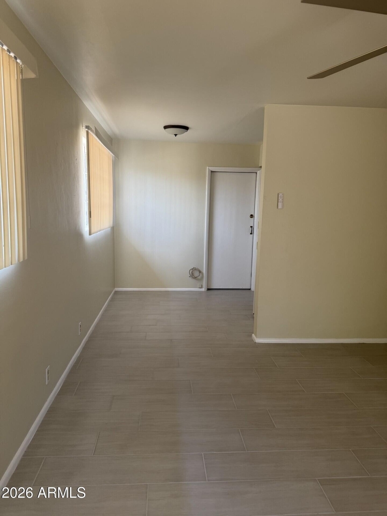 2714 E Glenrosa Avenue - Photo 4