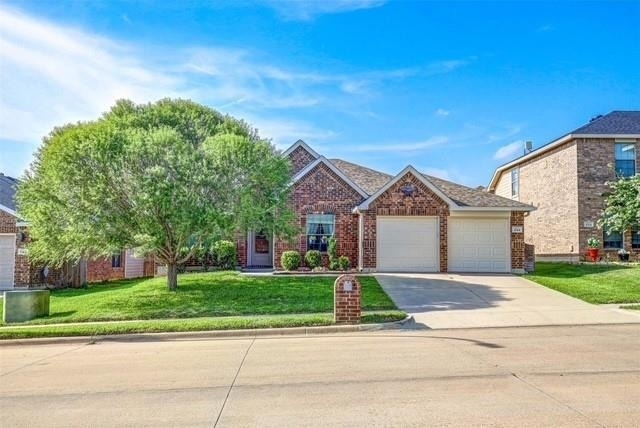 544 Bent Oak Drive - Photo 0