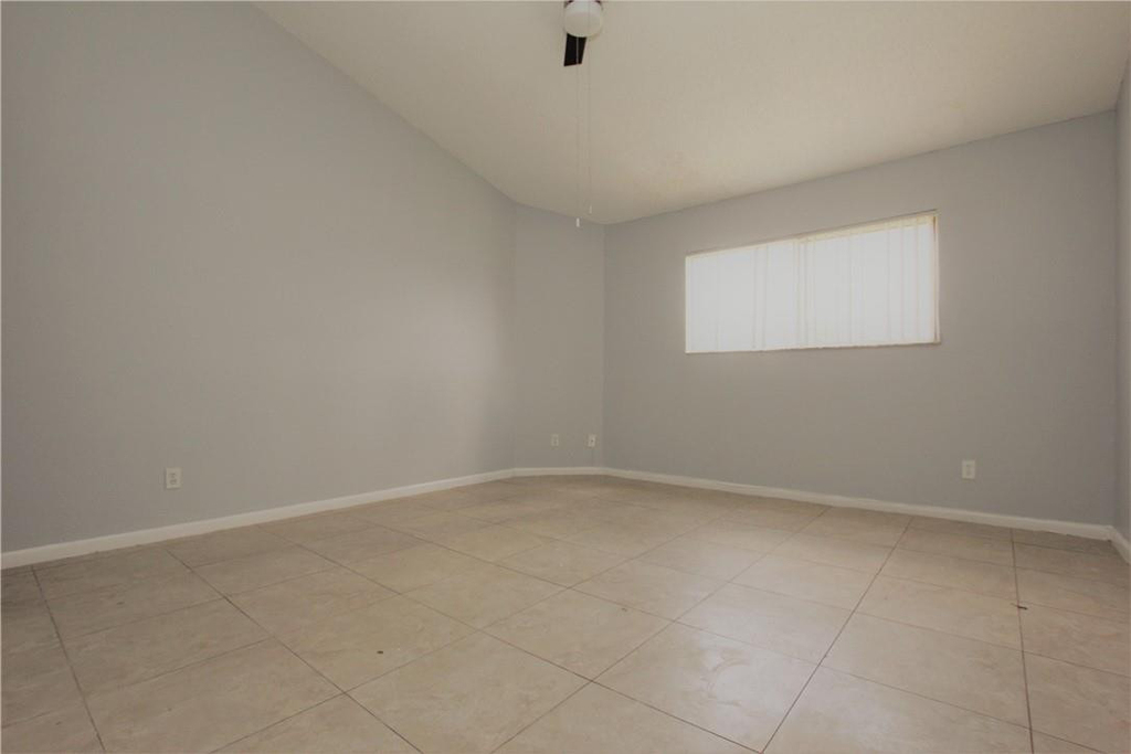 3413 Nw 44th Street - Photo 8