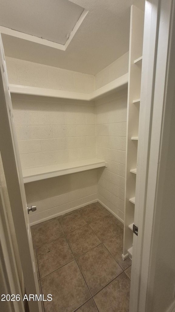 9009 W Elm Street - Photo 9