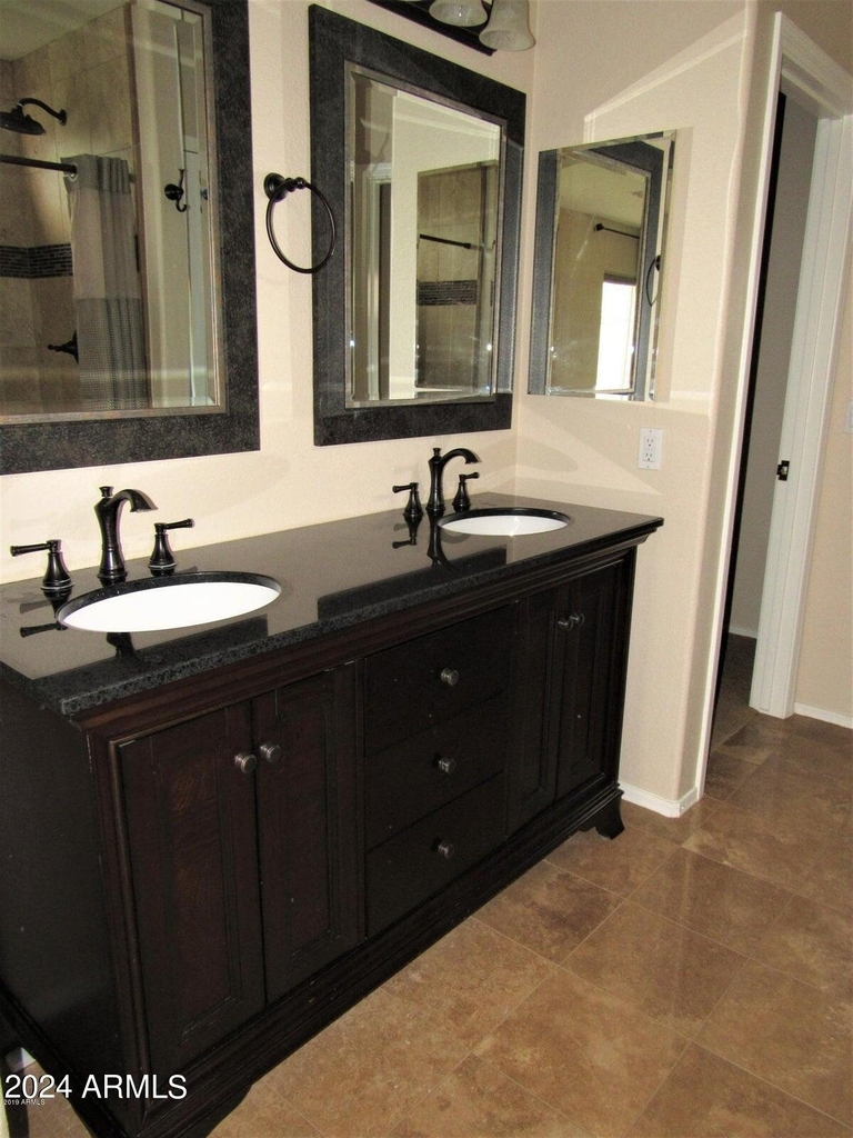 102 W Gail Drive - Photo 12