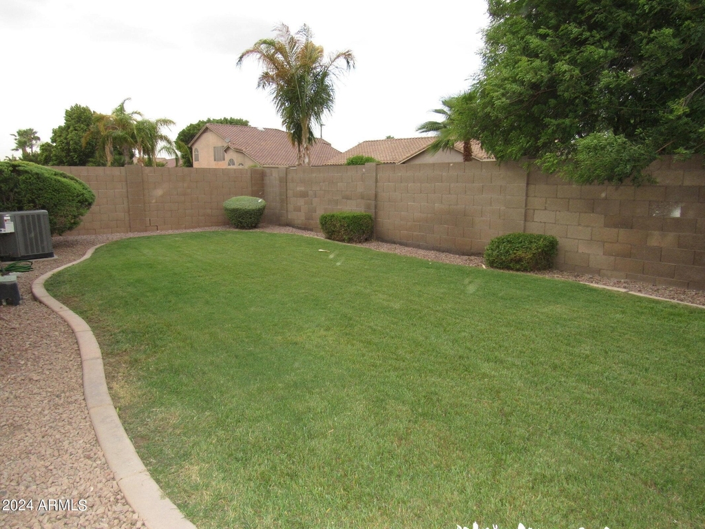 102 W Gail Drive - Photo 19