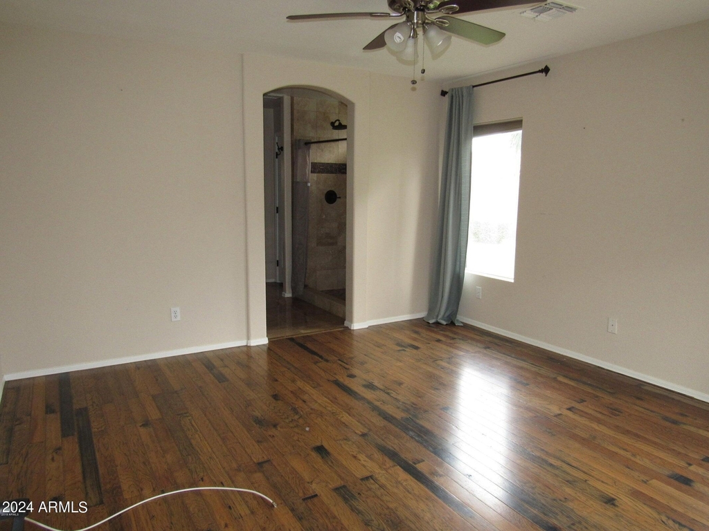 102 W Gail Drive - Photo 11