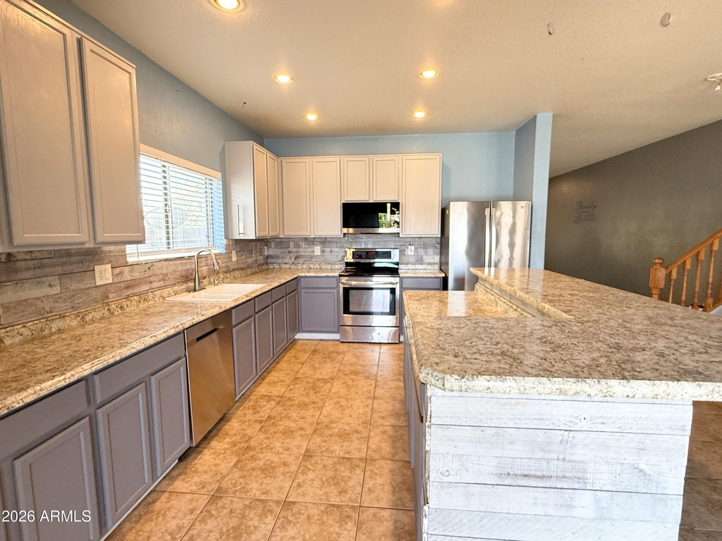 2858 W Mineral Butte Drive - Photo 9