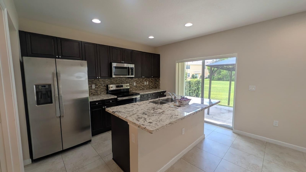 2900 Nw Treviso Circle - Photo 32