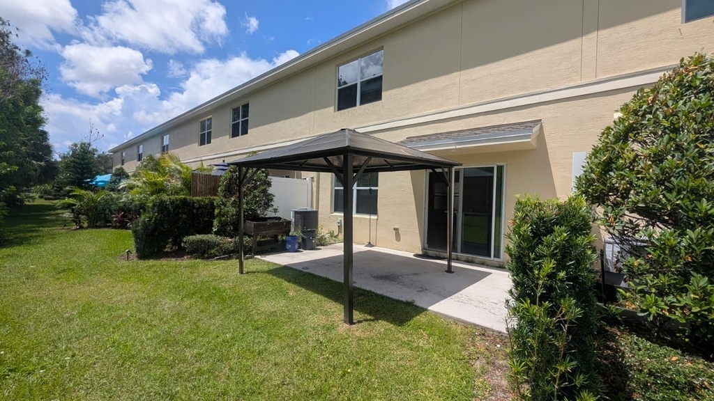 2900 Nw Treviso Circle - Photo 10
