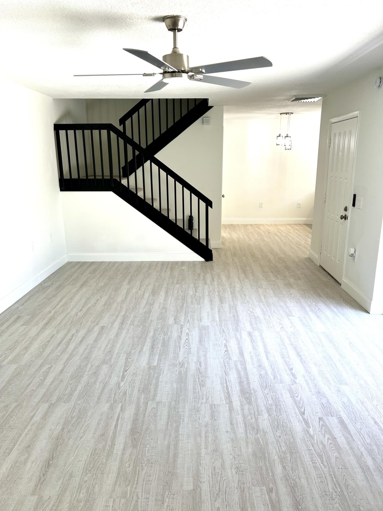 5121 51st Way - Photo 5