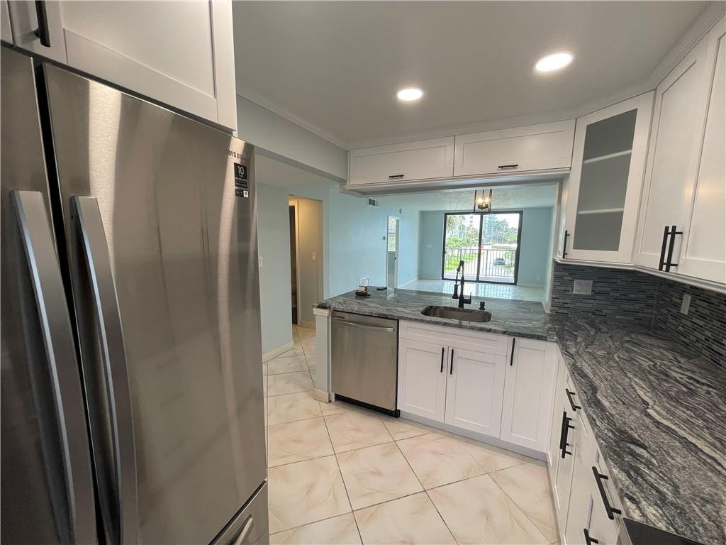 801 N Ocean Boulevard - Photo 3