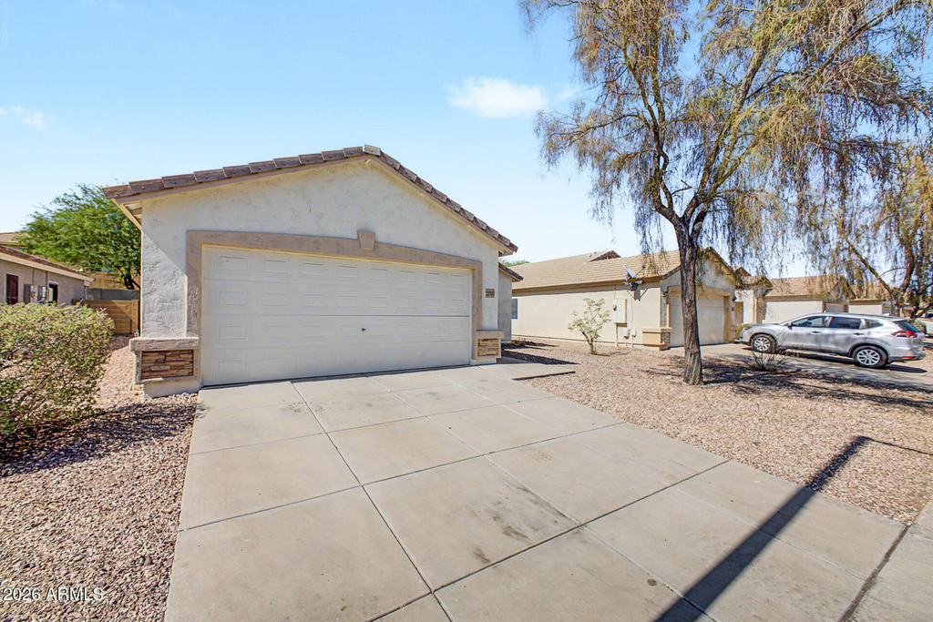22820 W Papago Street - Photo 2