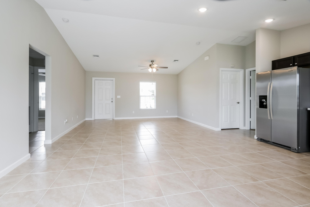 1037 Sw Sudder Avenue - Photo 10