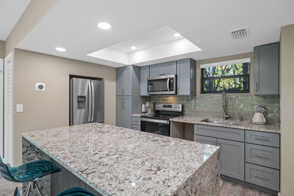 11863 Wimbledon Circle - Photo 2