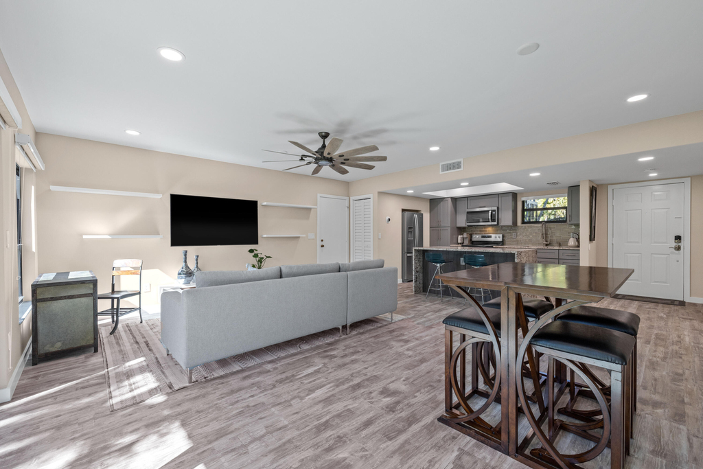 11863 Wimbledon Circle - Photo 5