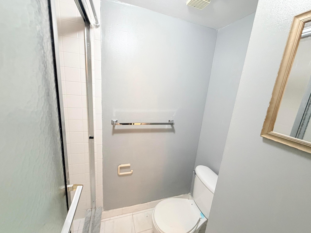 4354 Nw 9th Avenue - Photo 10