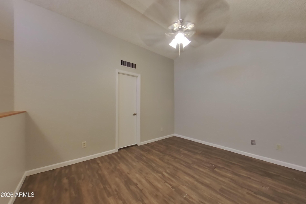 19820 N 13th Avenue - Photo 10