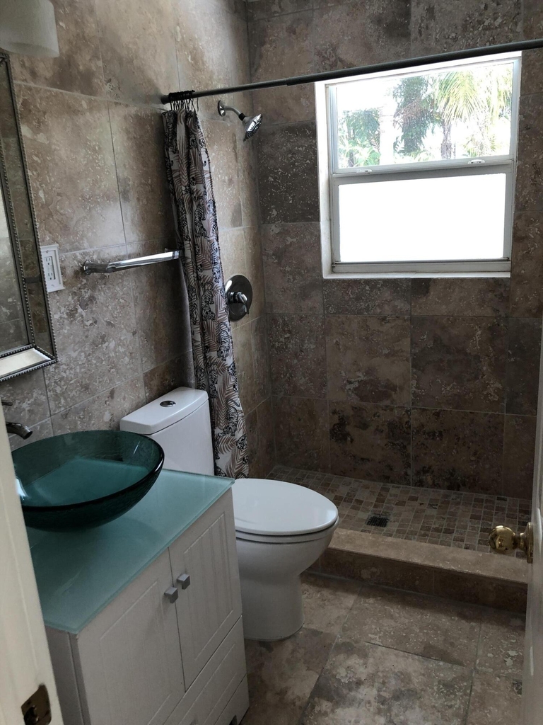 3160 Ne 6th Avenue - Photo 11