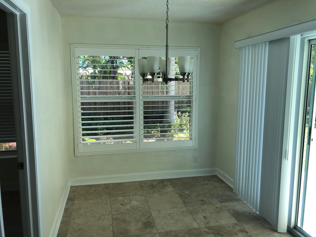 3160 Ne 6th Avenue - Photo 13