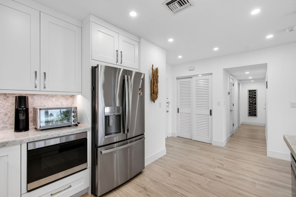 120 N Ocean Boulevard - Photo 23