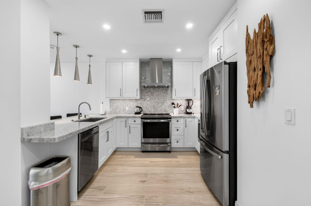 120 N Ocean Boulevard - Photo 20