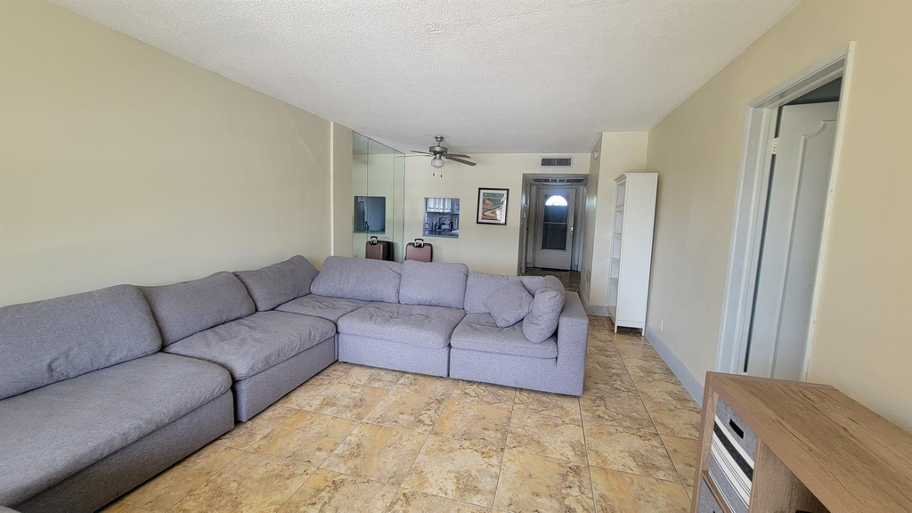 4500 N Federal Highway - Photo 3