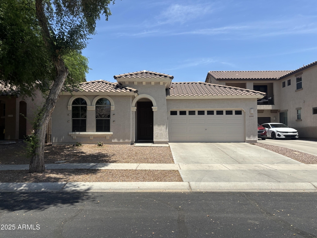 3942 E Claxton Avenue - Photo 0