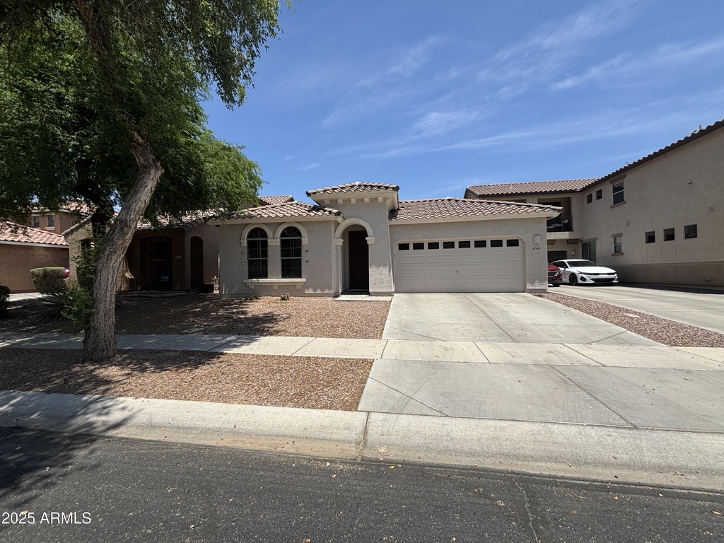 3942 E Claxton Avenue - Photo 1