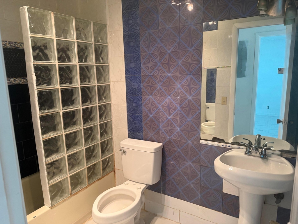 7814 Pembroke Road - Photo 7