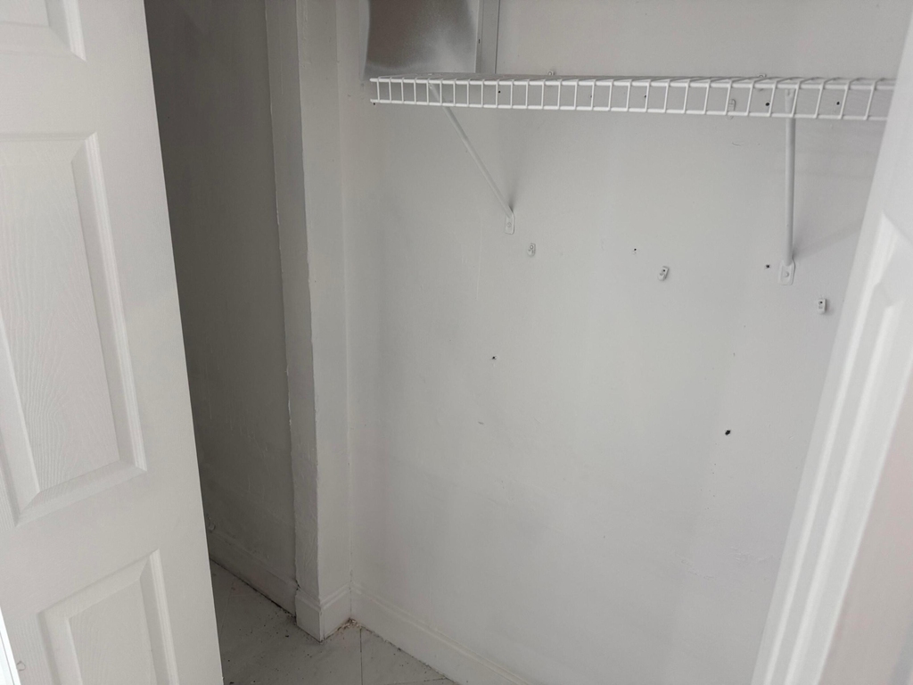 7814 Pembroke Road - Photo 11